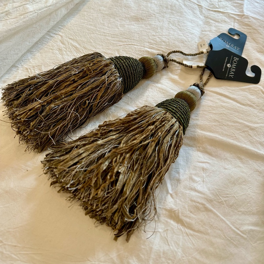 Bombay, One Pair of Tassels, NWT